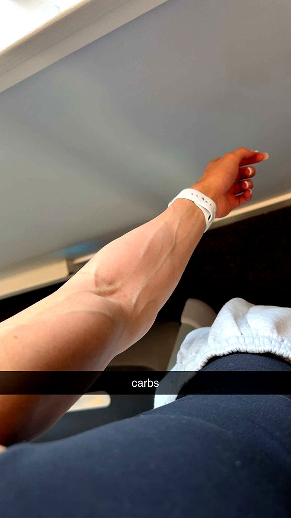 meelahrobbins image ~ Altpins