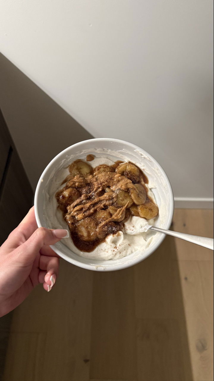 meelahrobbins snapchat image archive image