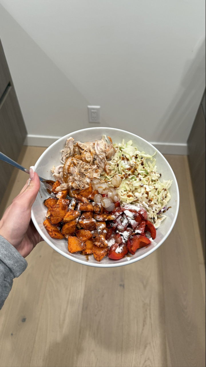 meelahrobbins snapchat image archive image