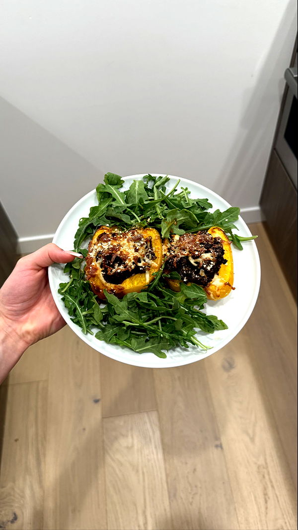 meelahrobbins image ~ Altpins