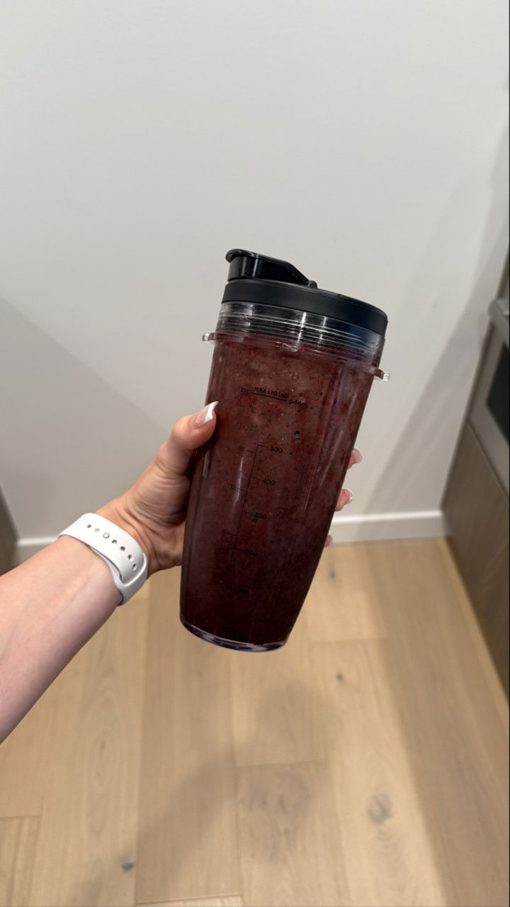 meelahrobbins snapchat image archive image