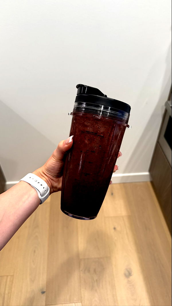 meelahrobbins image ~ Altpins