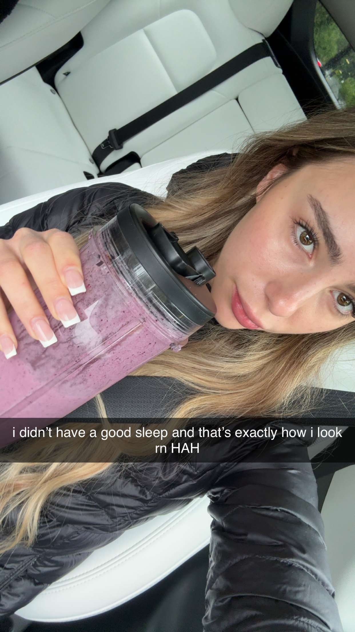 meelahrobbins snapchat image archive image