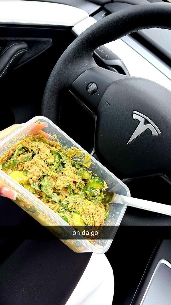 meelahrobbins image ~ Altpins