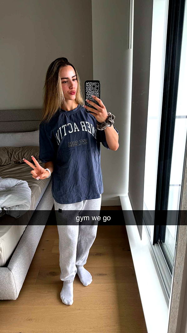 meelahrobbins image ~ Altpins