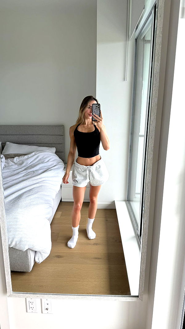 meelahrobbins image ~ Altpins