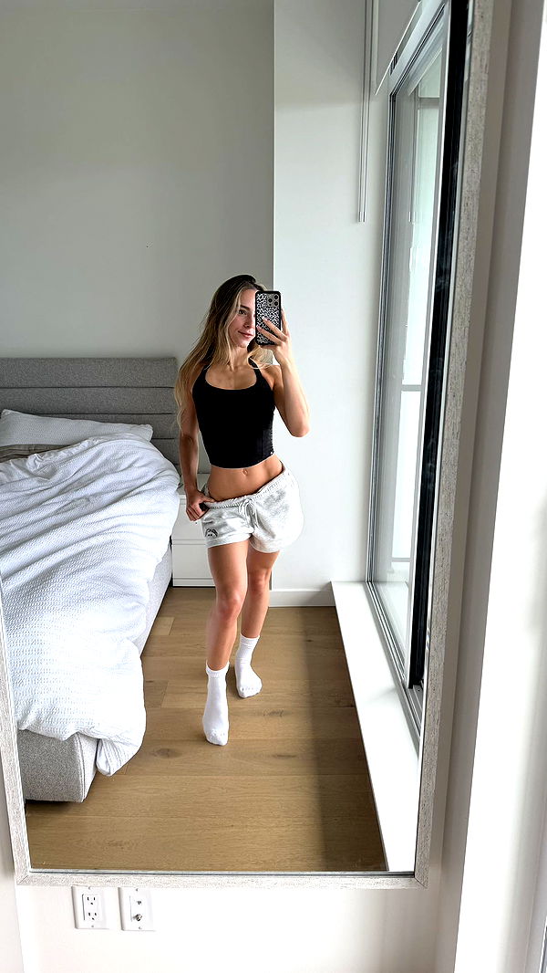 meelahrobbins image ~ Altpins