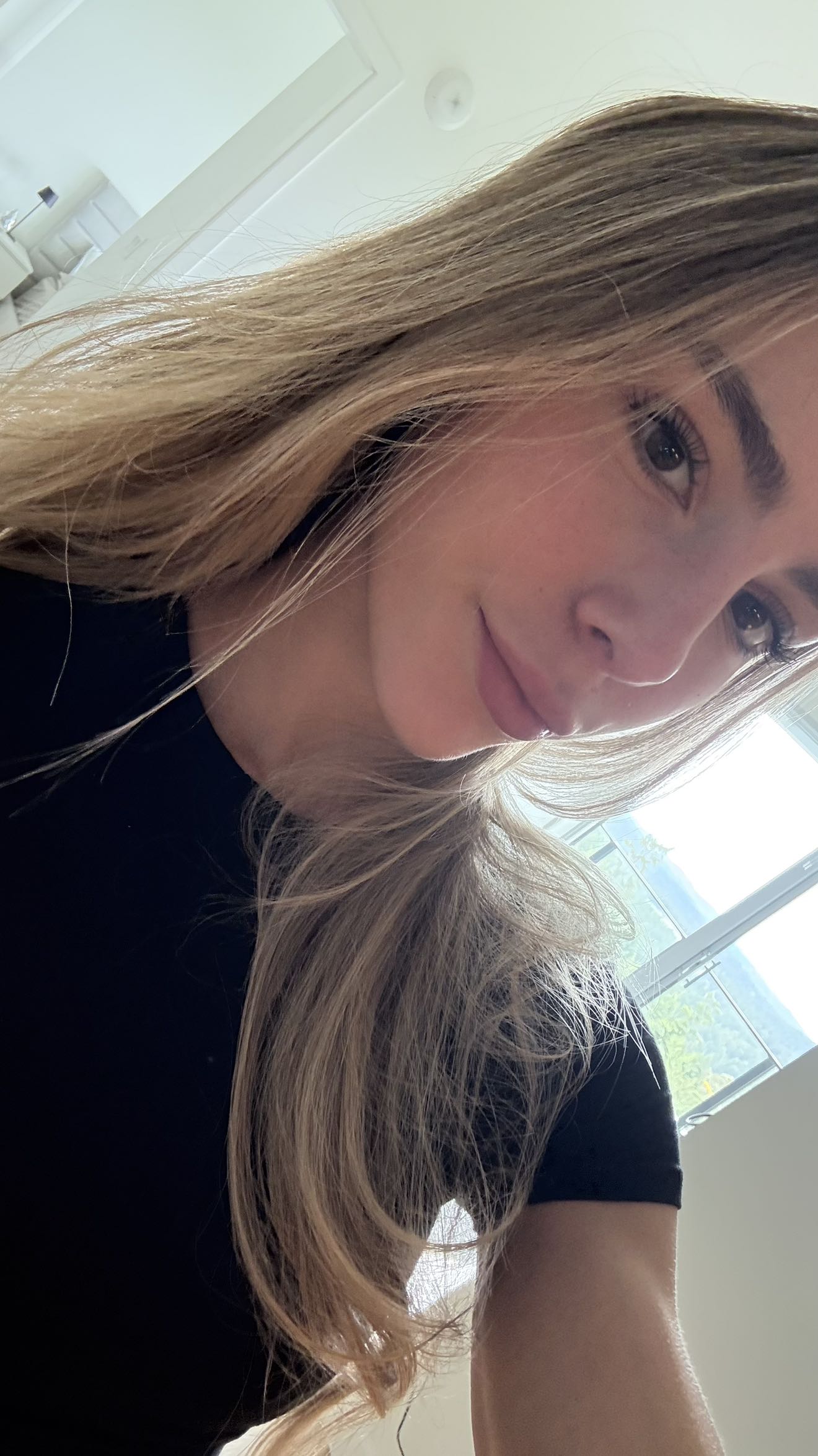 meelahrobbins snapchat image archive image