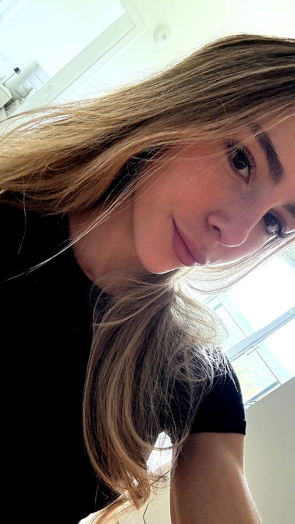 meelahrobbins image ~ Altpins