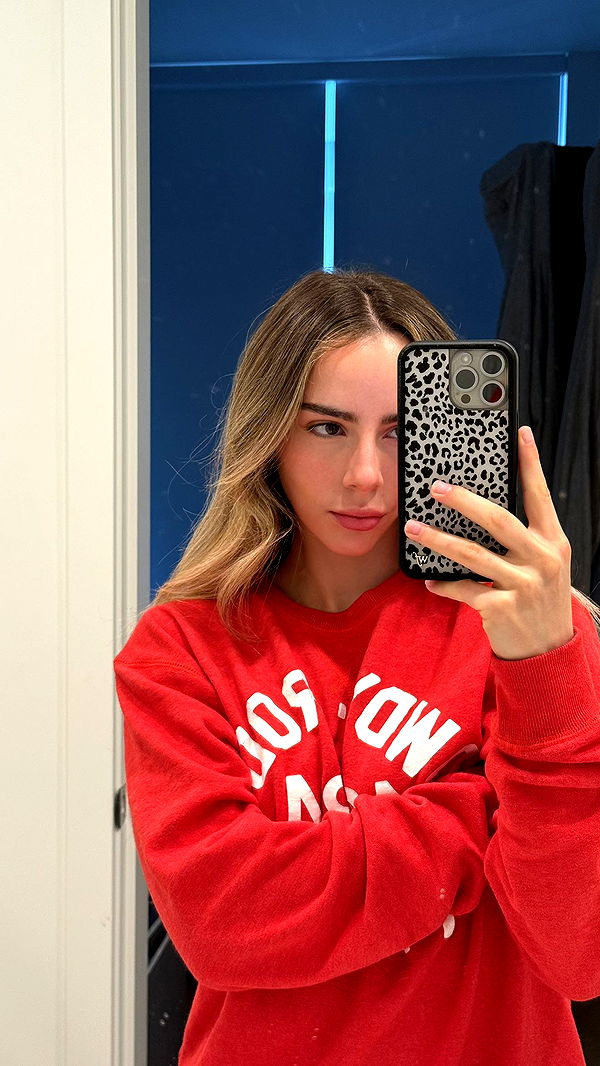 meelahrobbins image ~ Altpins