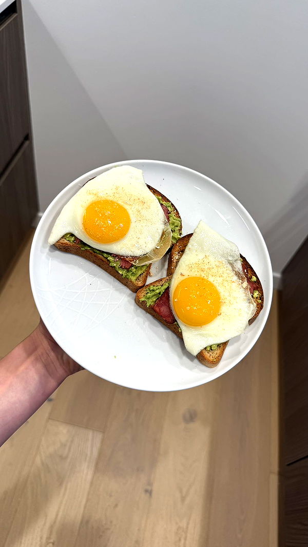 meelahrobbins image ~ Altpins