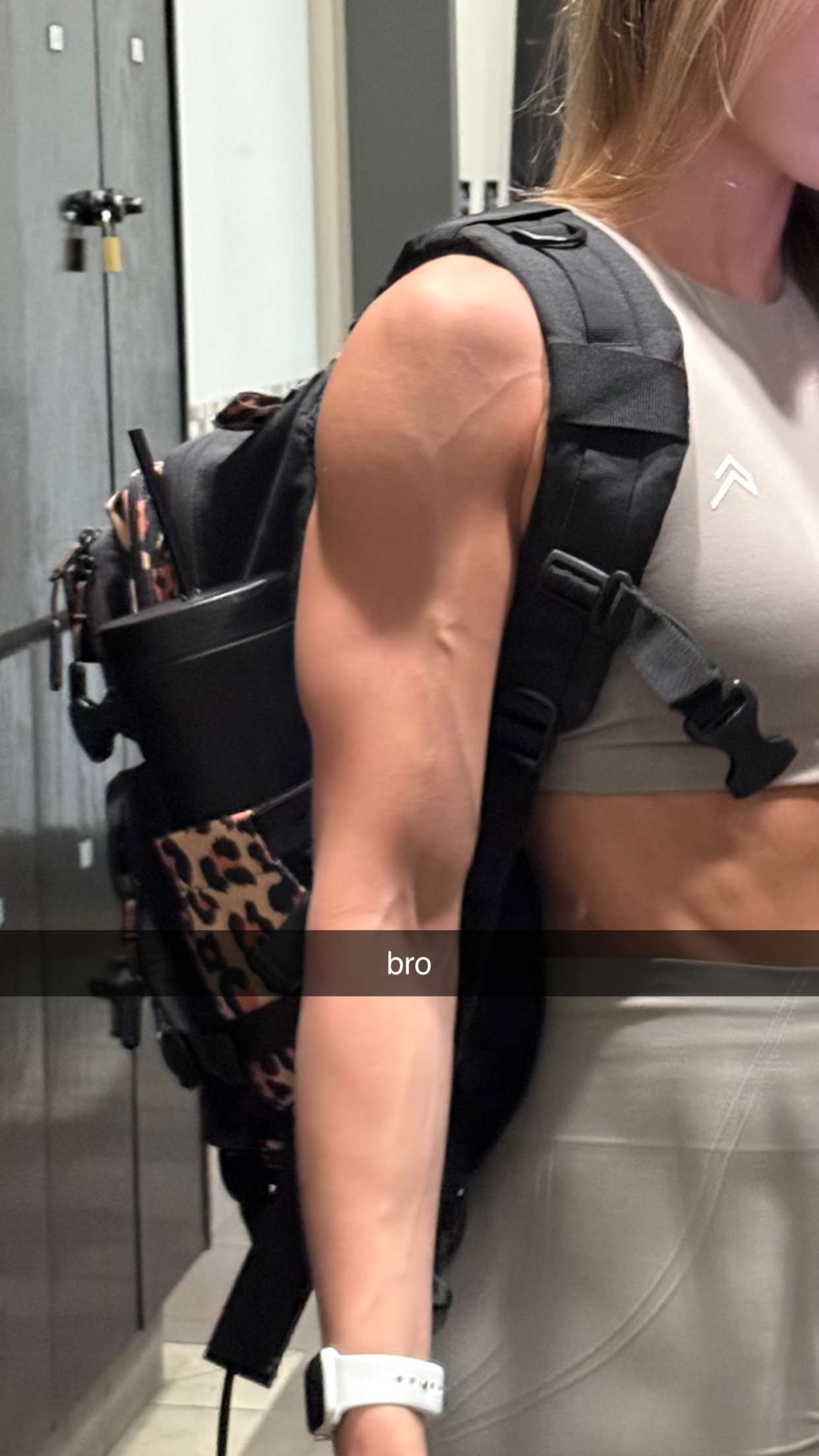 meelahrobbins snapchat image archive image