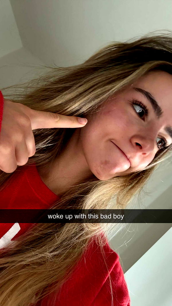 meelahrobbins image ~ Altpins