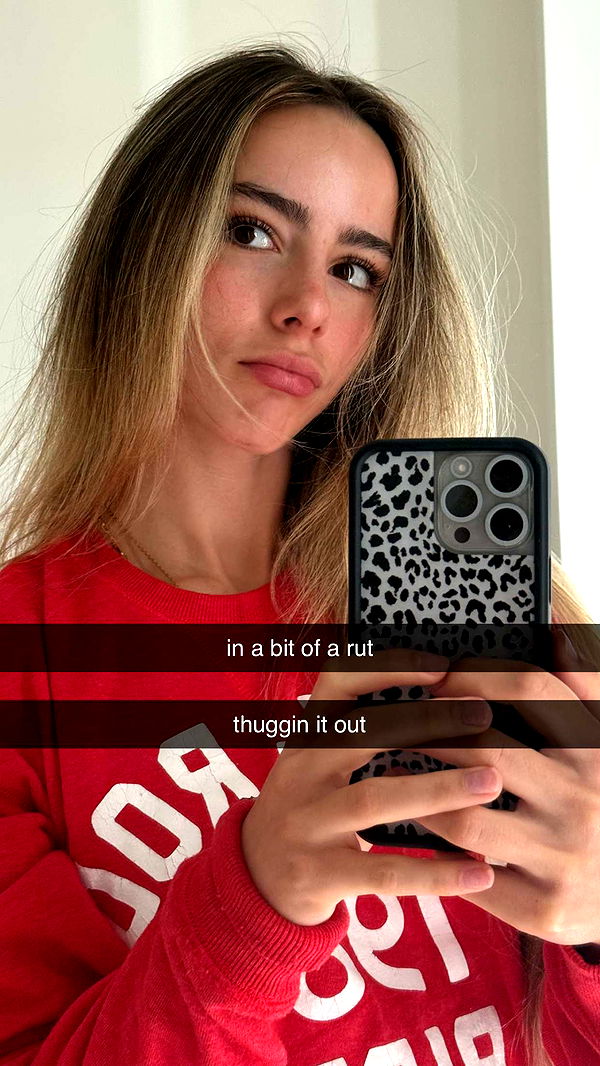 meelahrobbins image ~ Altpins