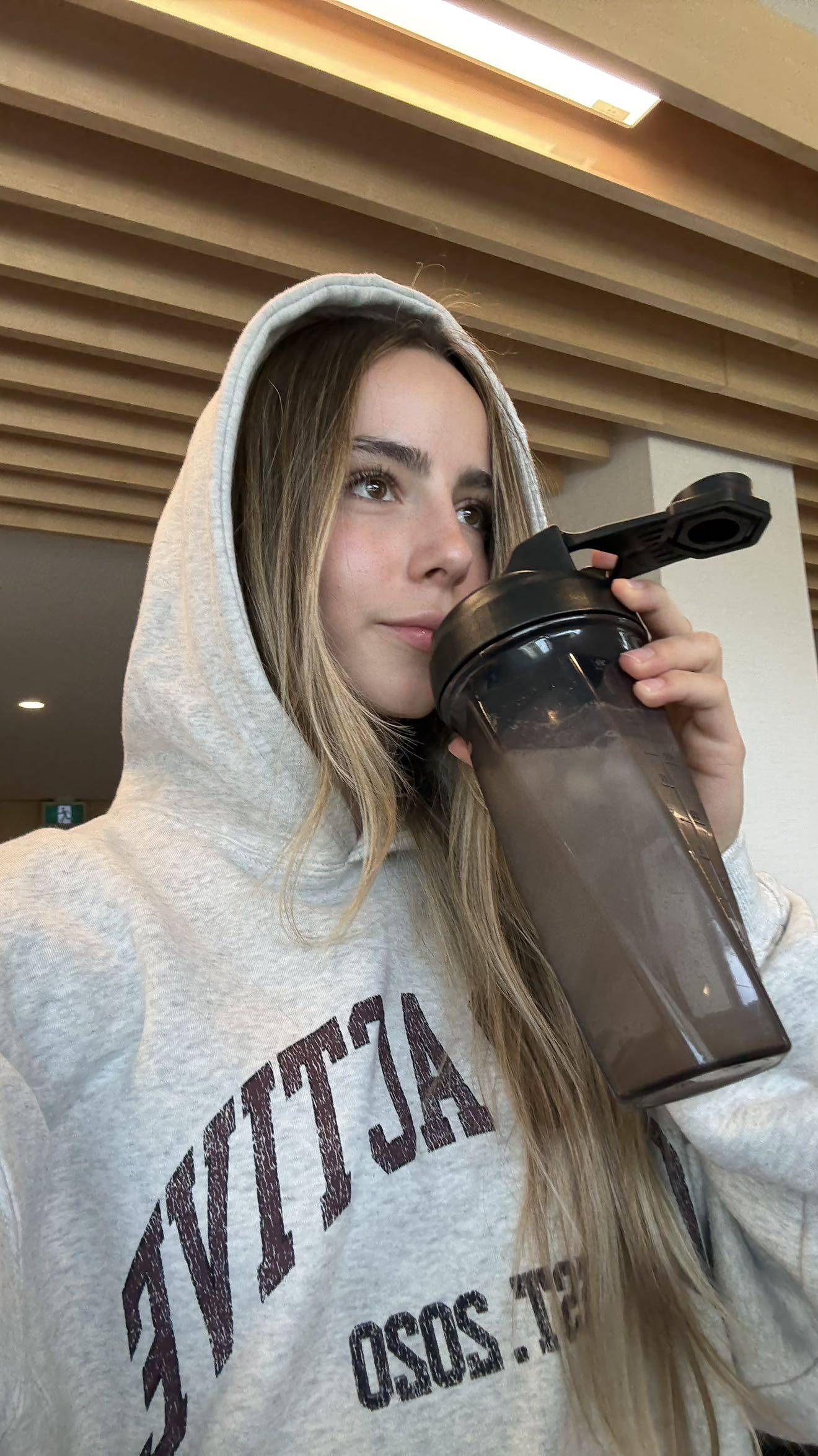 meelahrobbins snapchat image archive image