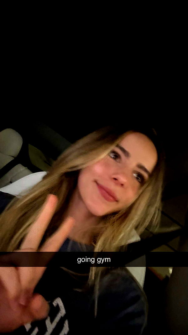 meelahrobbins image ~ Altpins