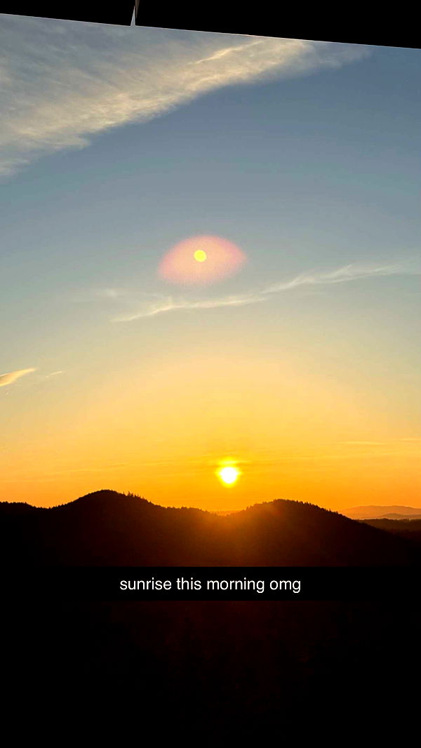 meelahrobbins image ~ Altpins