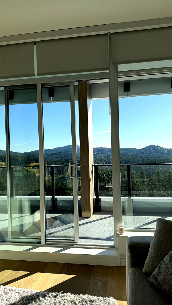 meelahrobbins image ~ Altpins