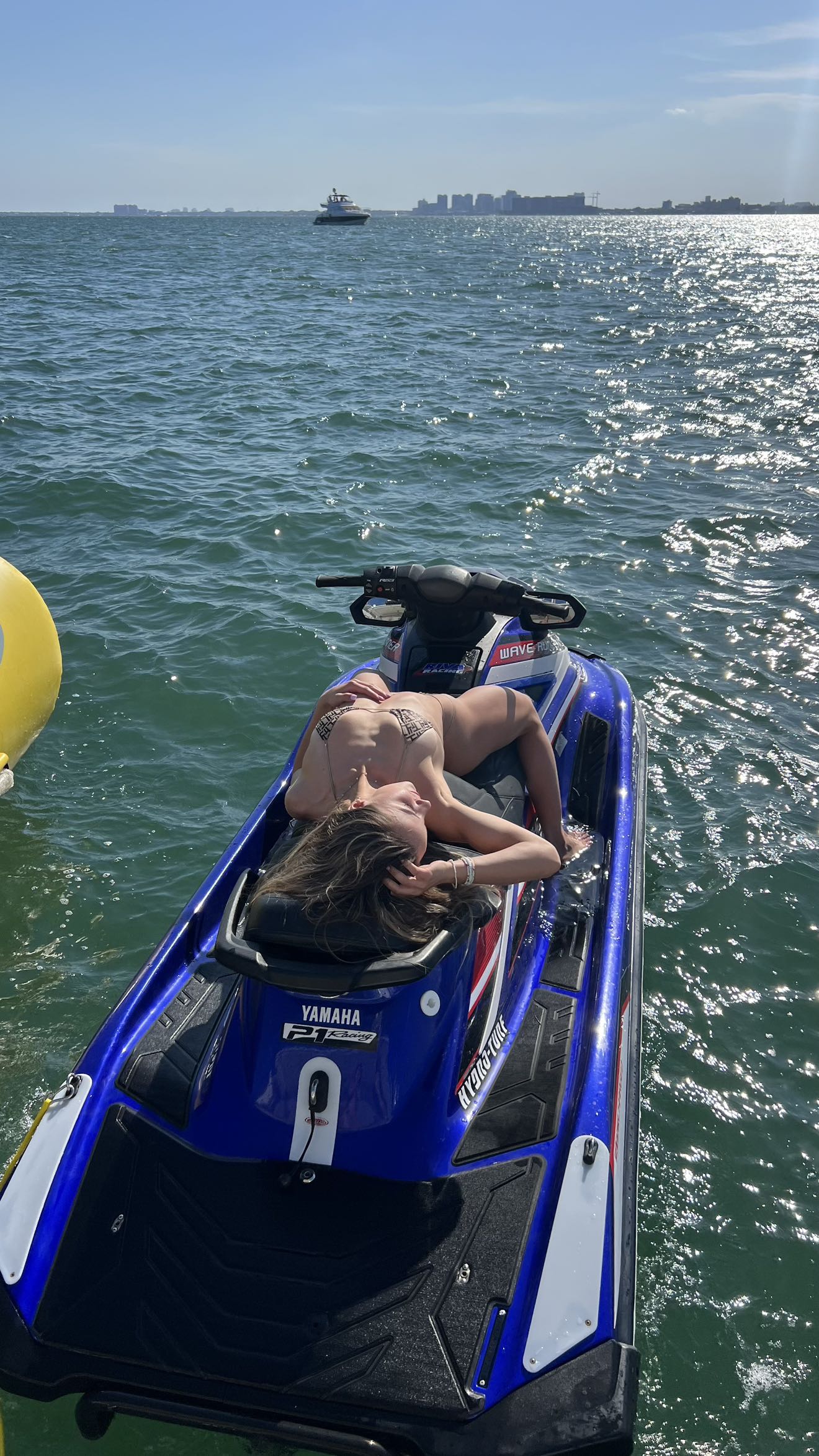 meelahrobbins snapchat image archive image