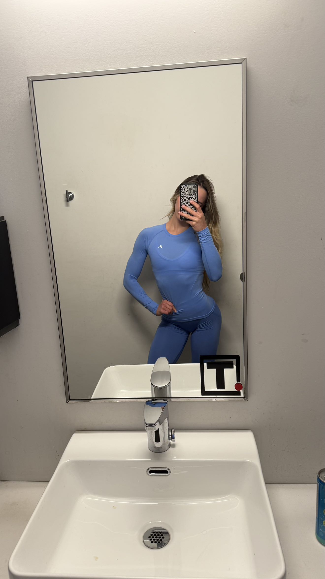 meelahrobbins snapchat image archive image