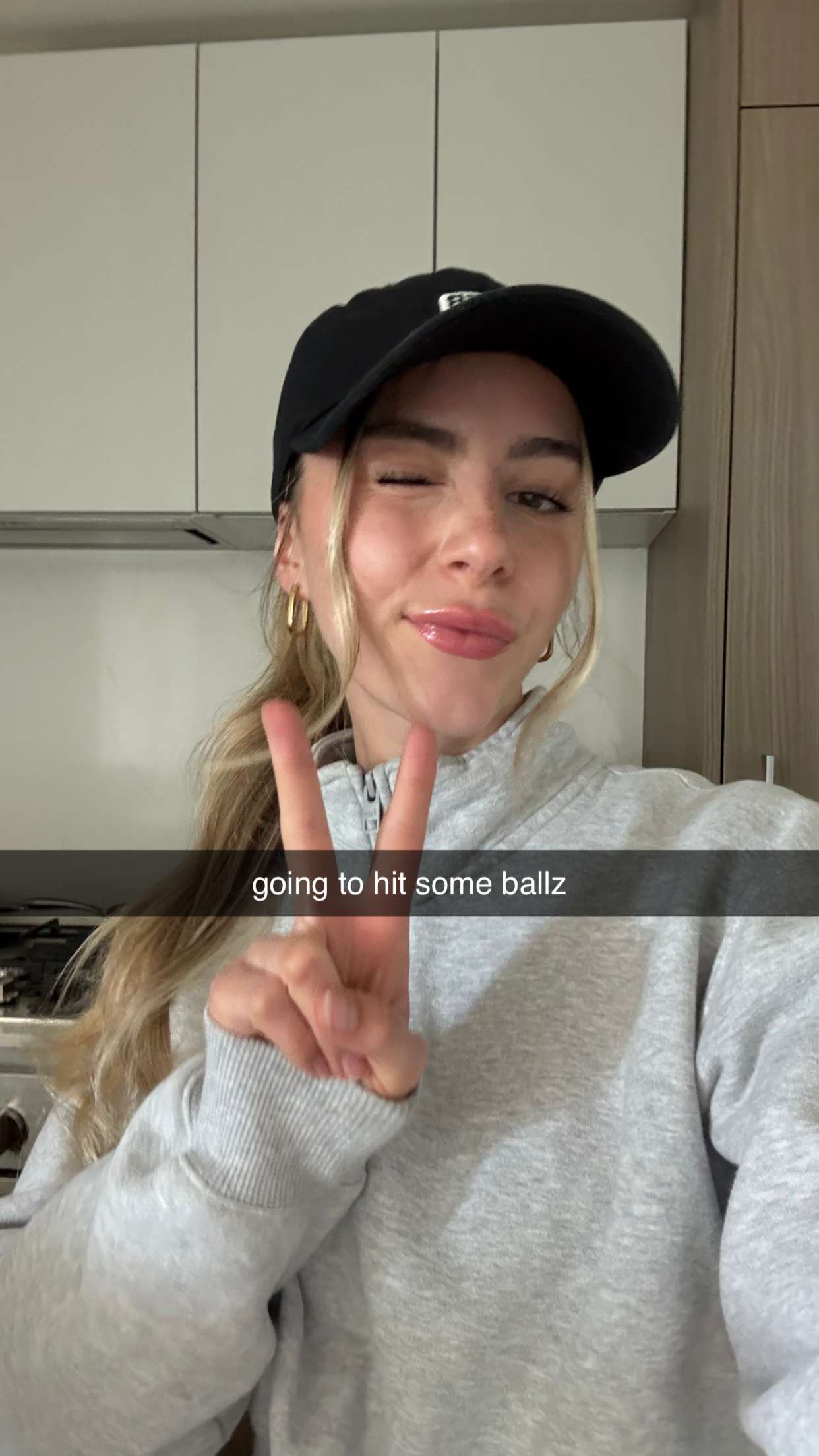 meelahrobbins snapchat image archive image