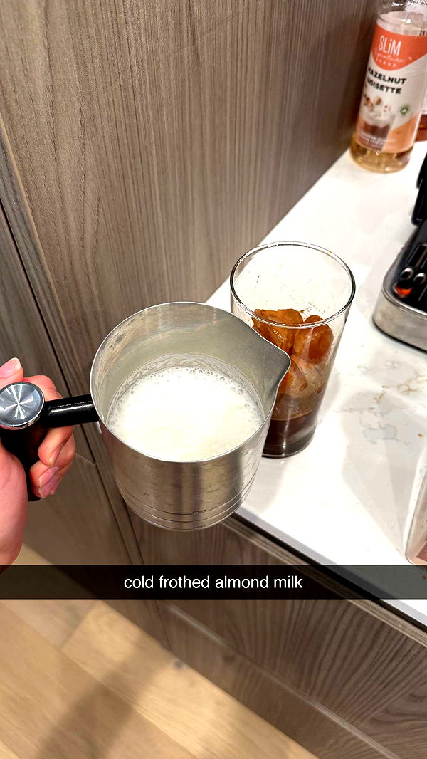 meelahrobbins image ~ Altpins