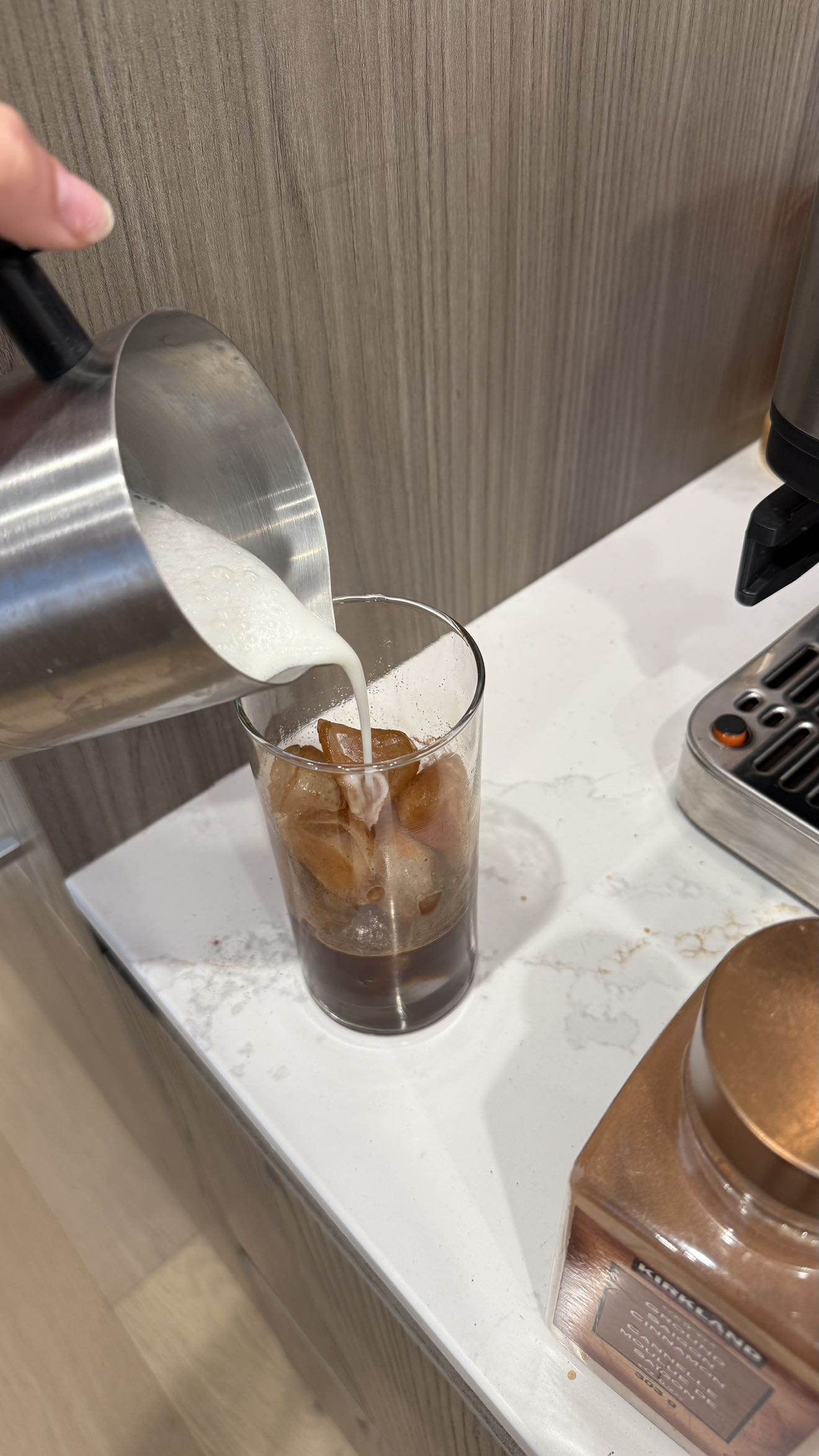 meelahrobbins snapchat image archive image