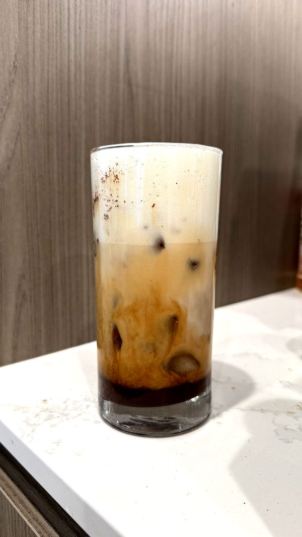 meelahrobbins image ~ Altpins