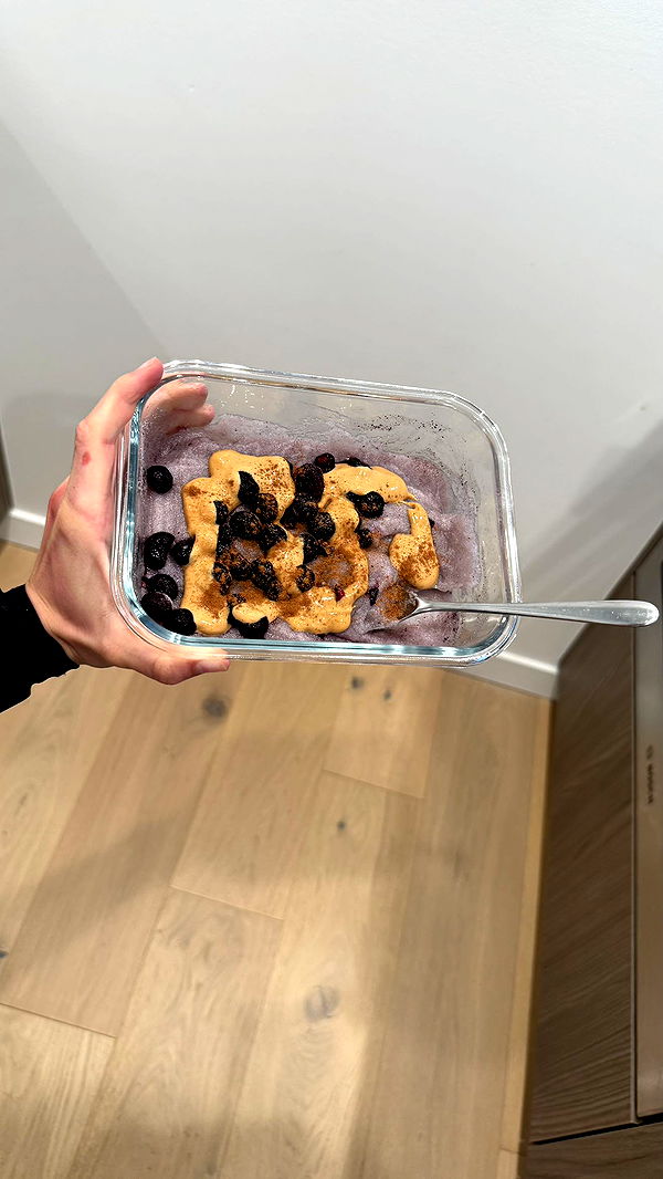 meelahrobbins image ~ Altpins