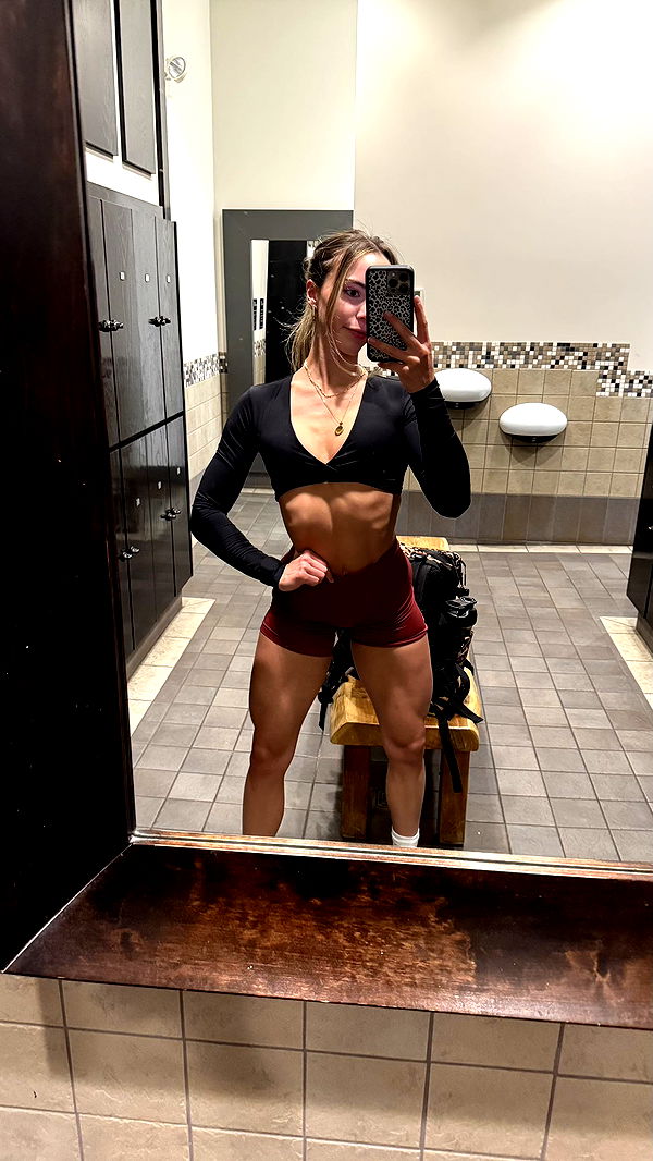 meelahrobbins image ~ Altpins