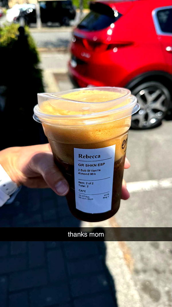 meelahrobbins image ~ Altpins