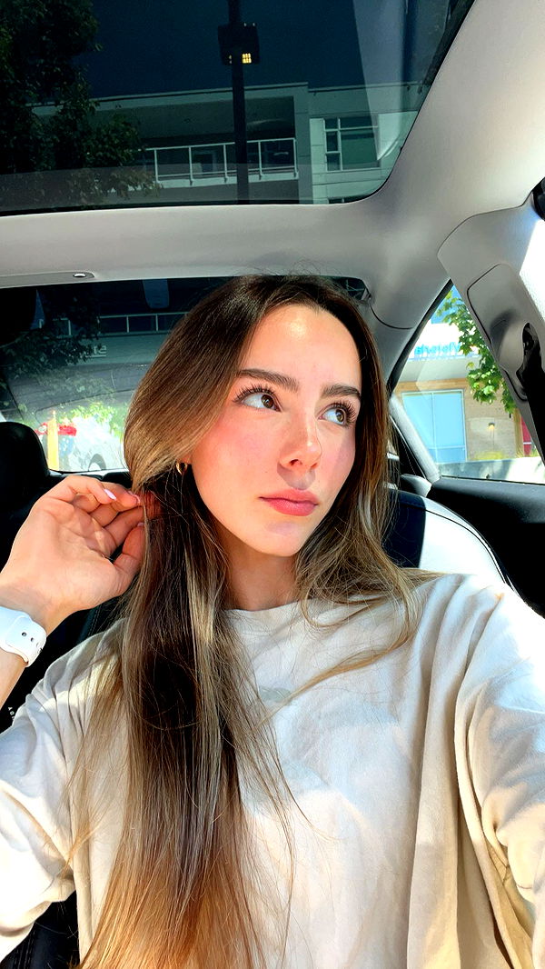 meelahrobbins image ~ Altpins