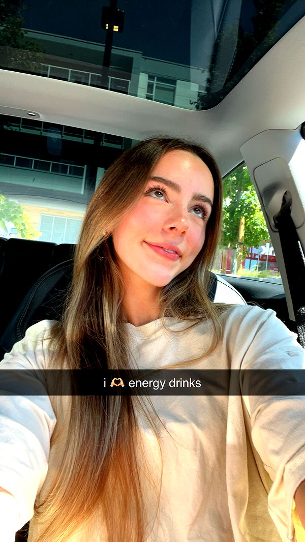 meelahrobbins image ~ Altpins