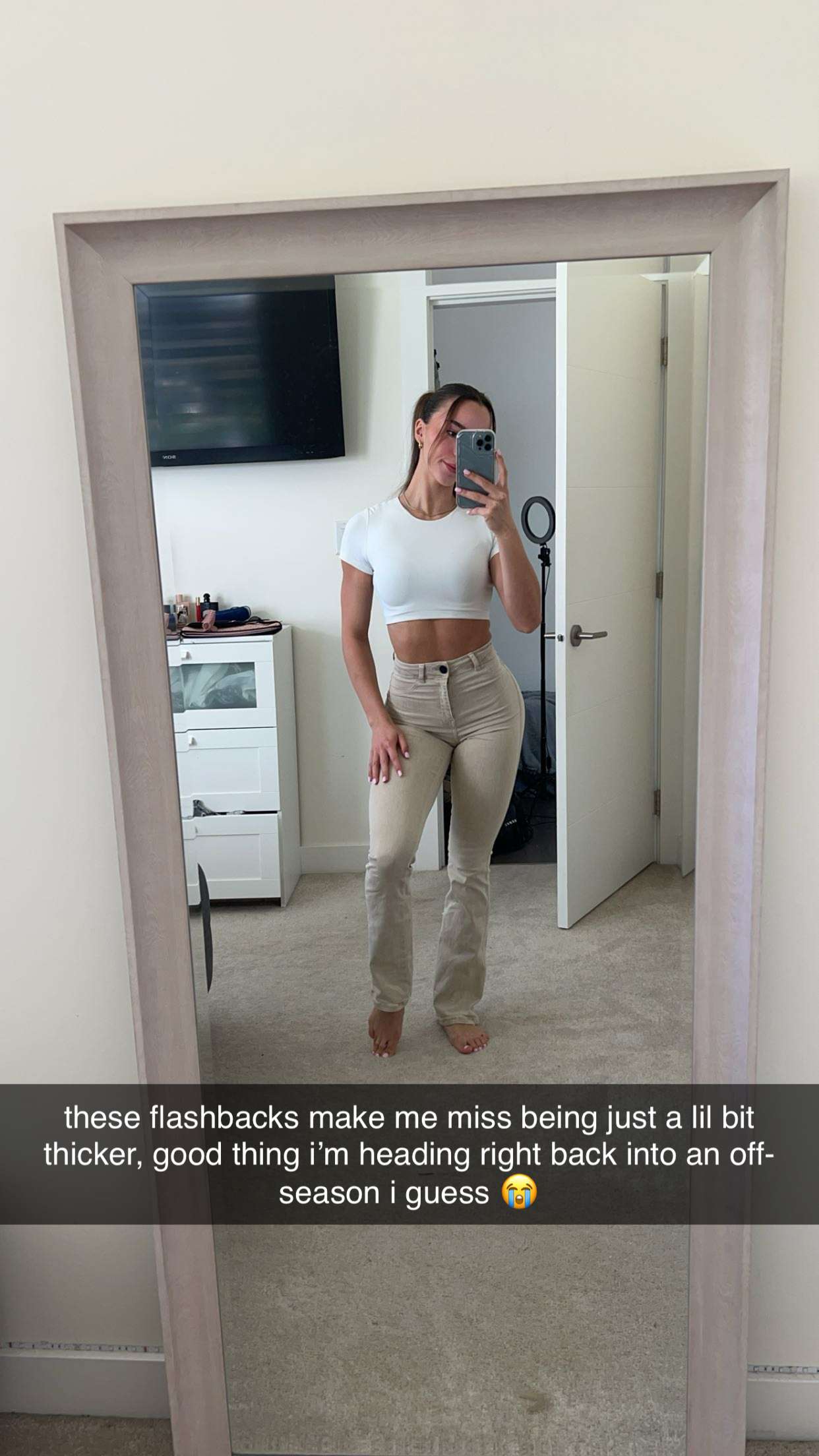 meelahrobbins snapchat image archive image