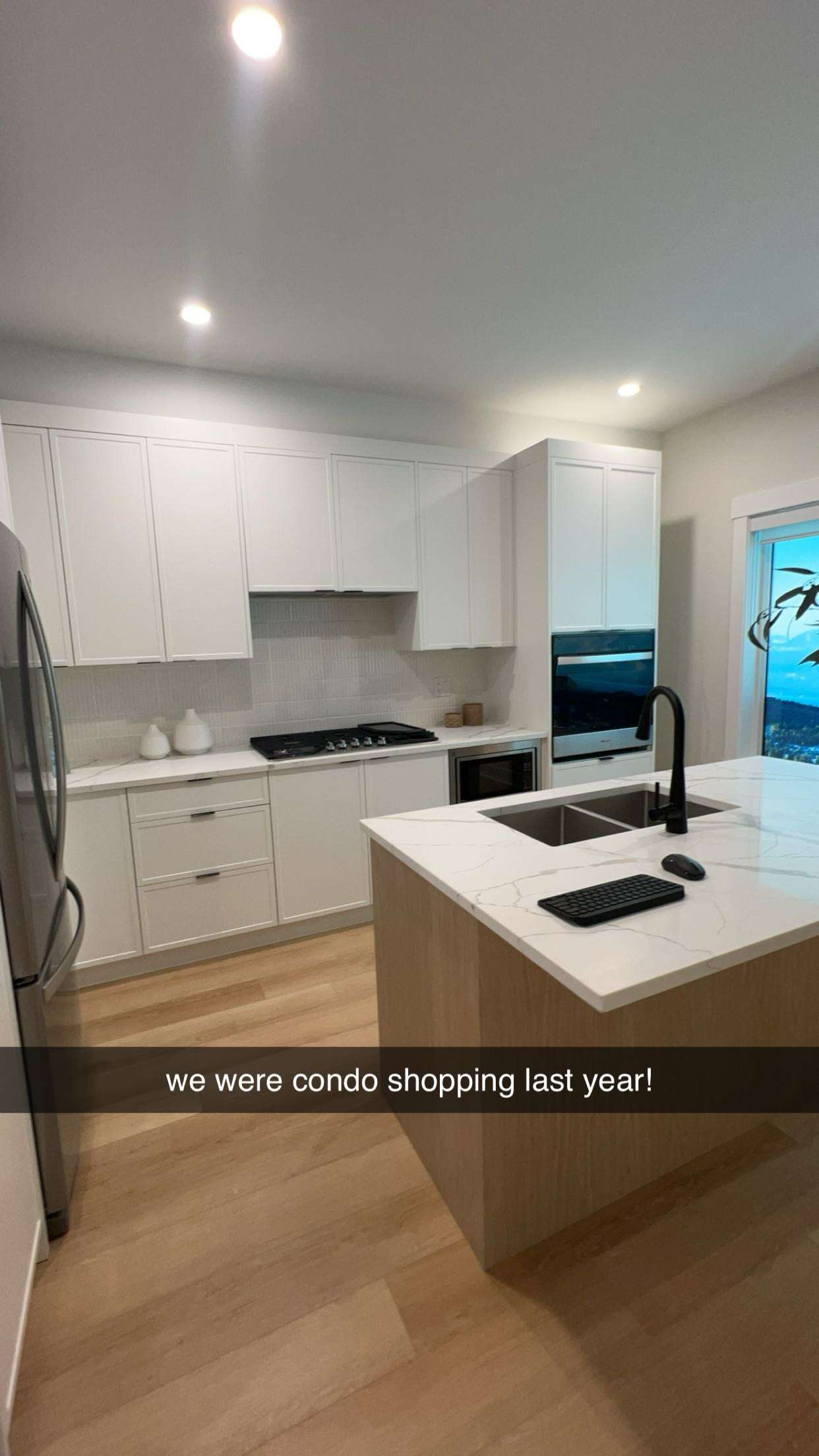 meelahrobbins snapchat image archive image