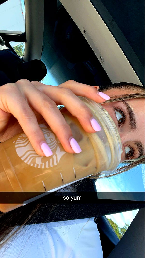 meelahrobbins image ~ Altpins