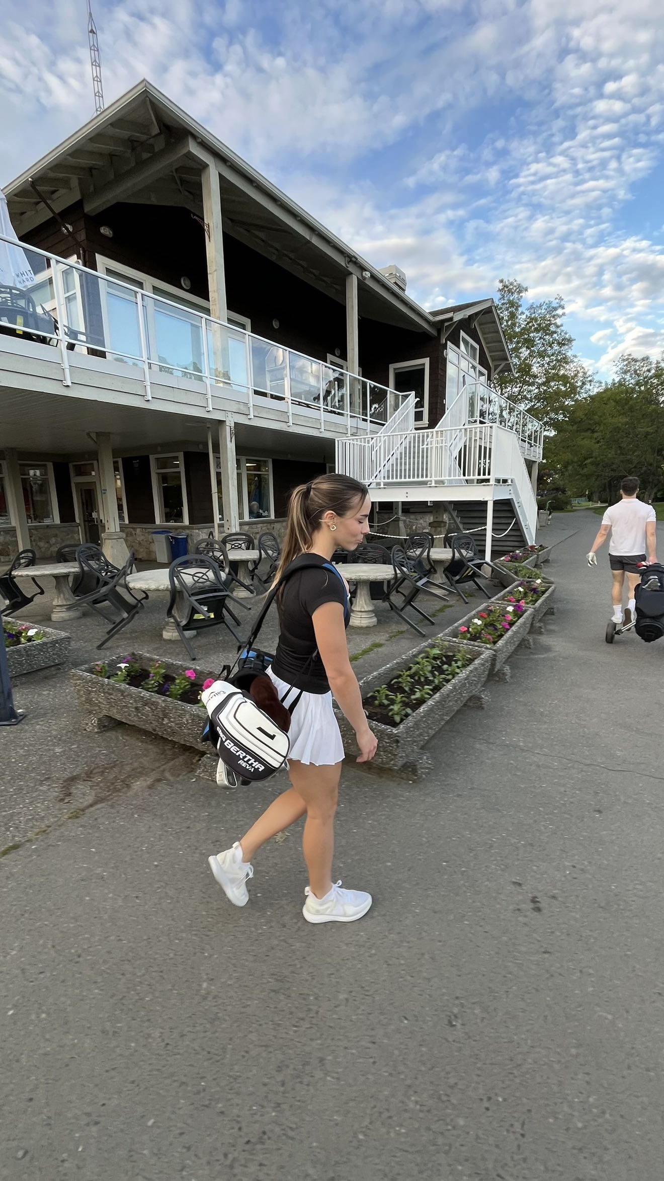 meelahrobbins snapchat image archive image