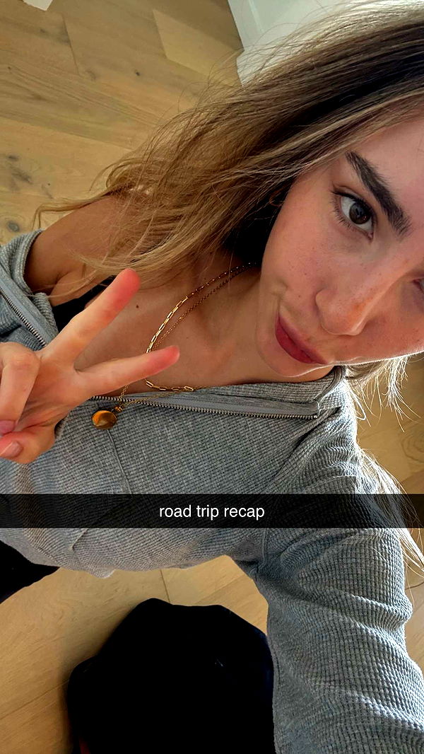 meelahrobbins image ~ Altpins