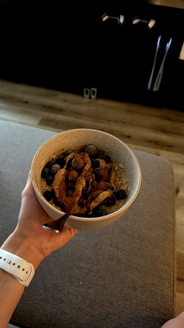 meelahrobbins image ~ Altpins