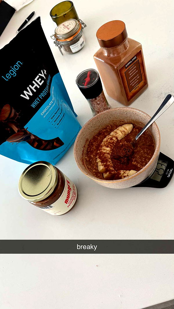 meelahrobbins image ~ Altpins