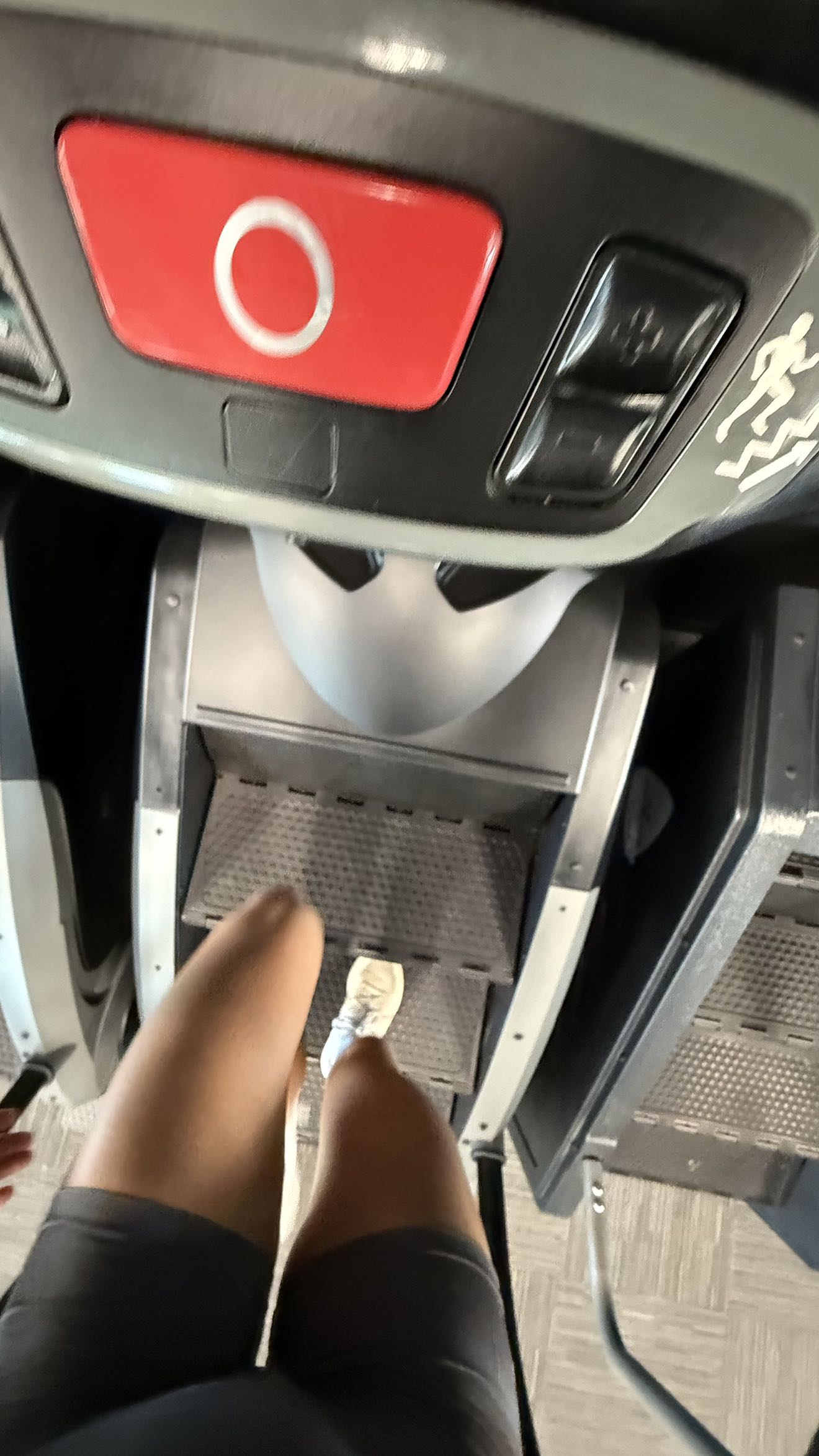 meelahrobbins snapchat image archive image