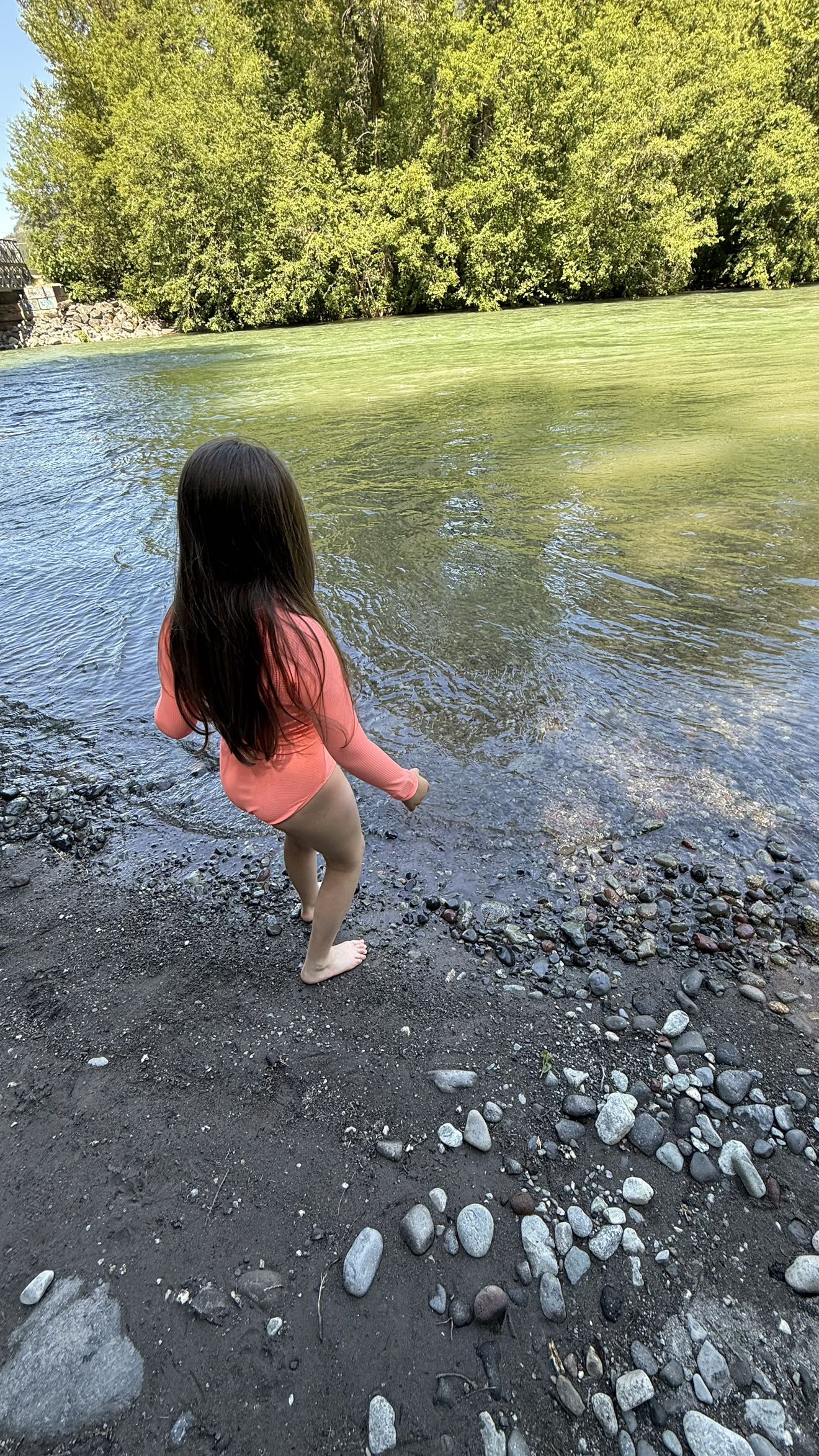 meelahrobbins snapchat image archive image