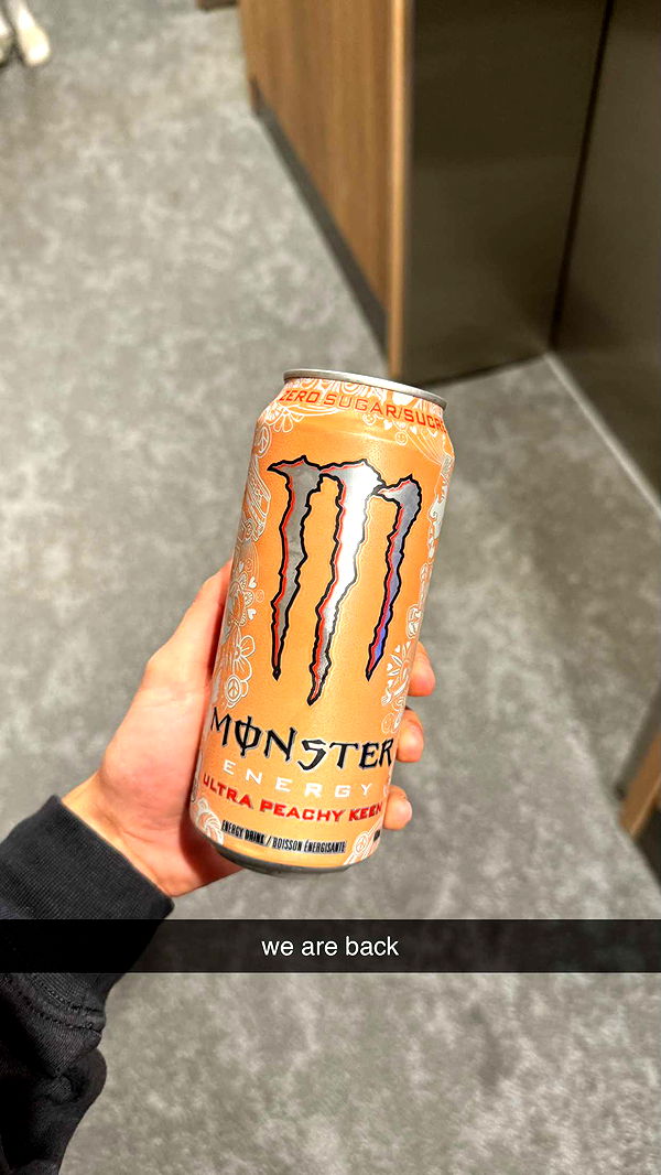 meelahrobbins image ~ Altpins