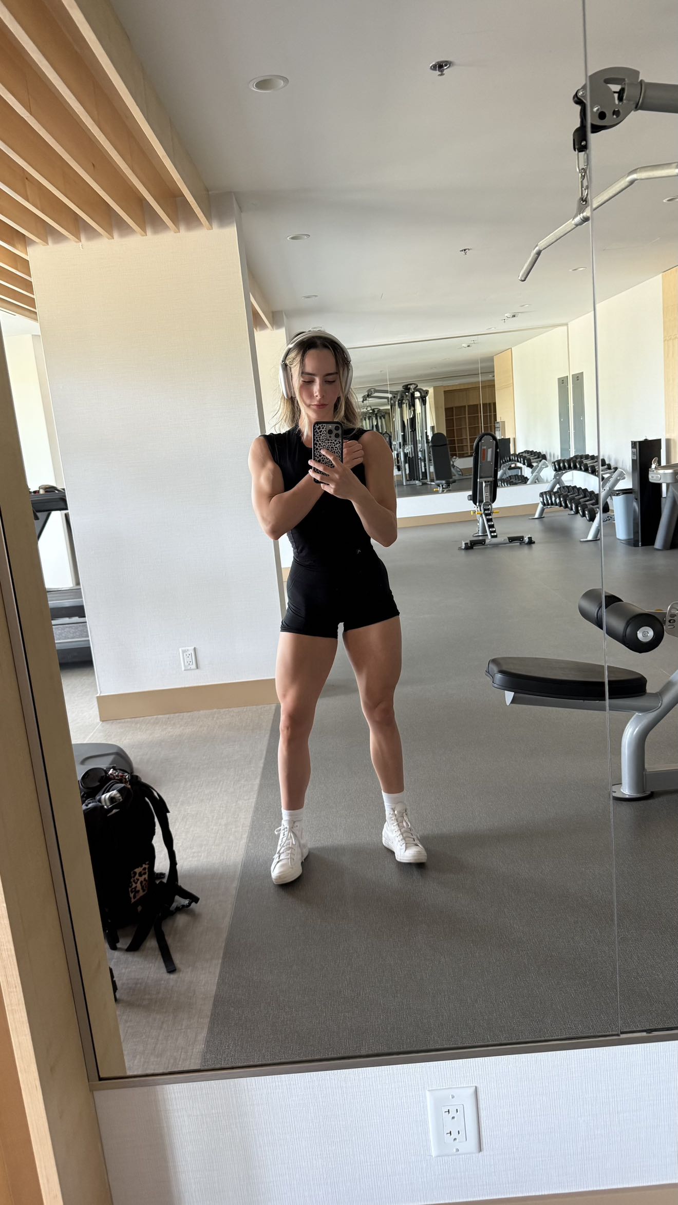 meelahrobbins snapchat image archive image