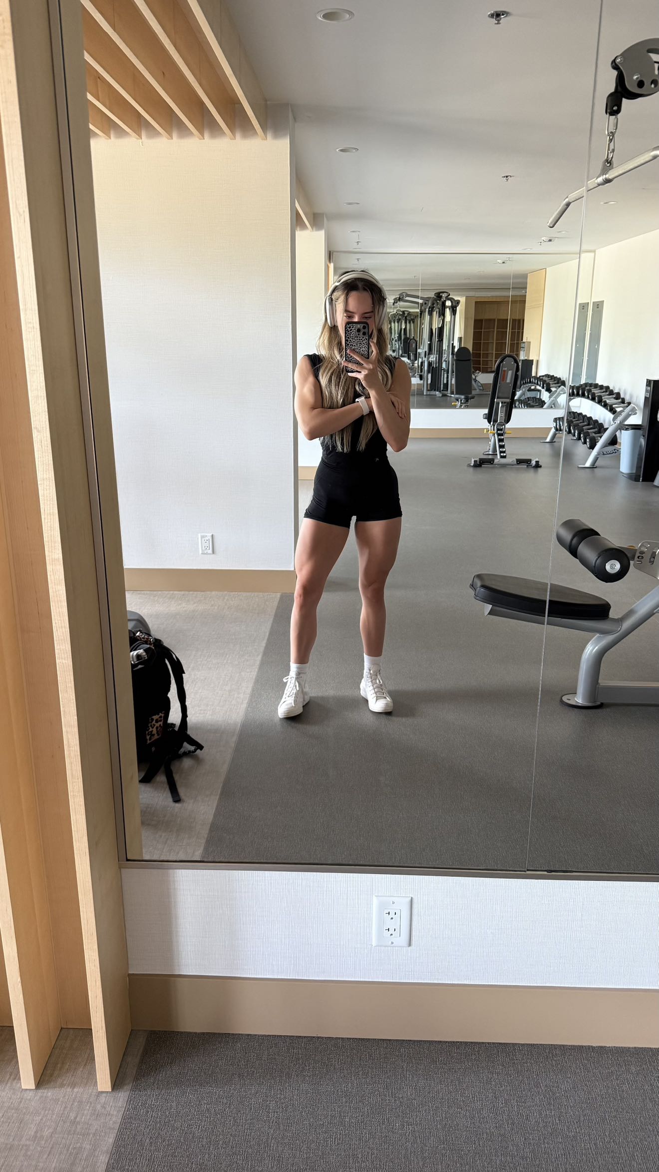 meelahrobbins snapchat image archive image