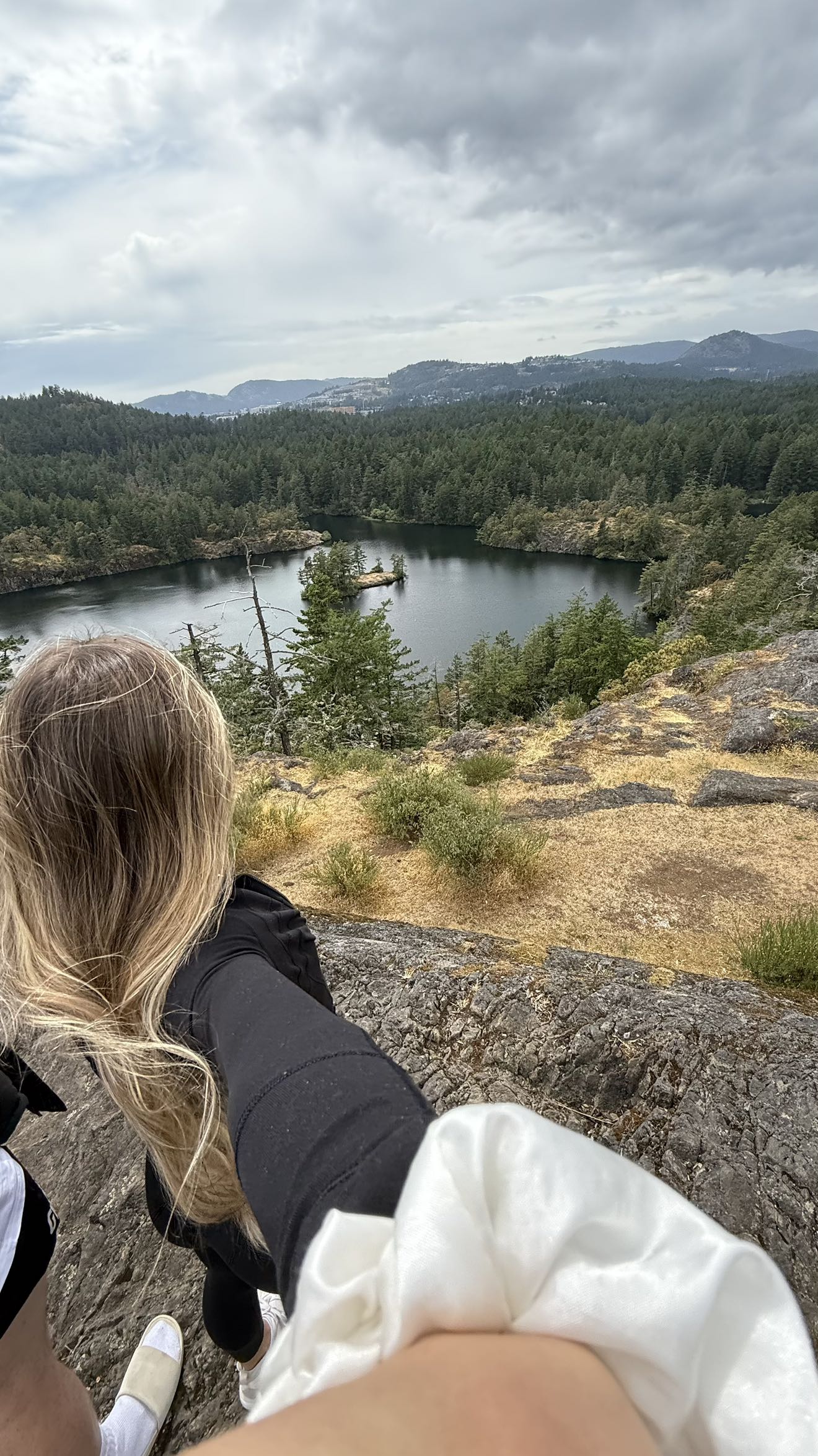 meelahrobbins snapchat image archive image