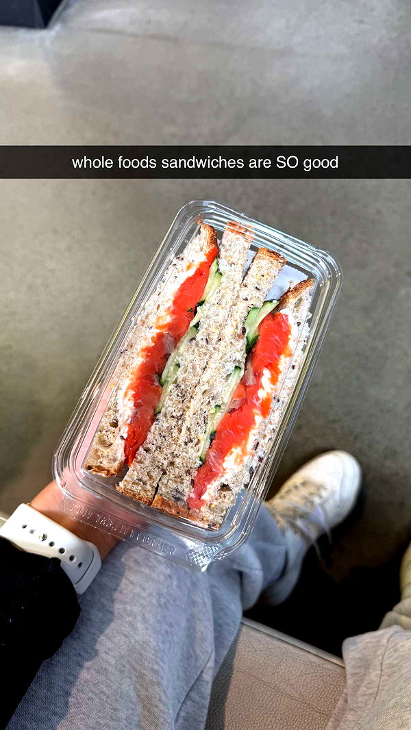 meelahrobbins image ~ Altpins