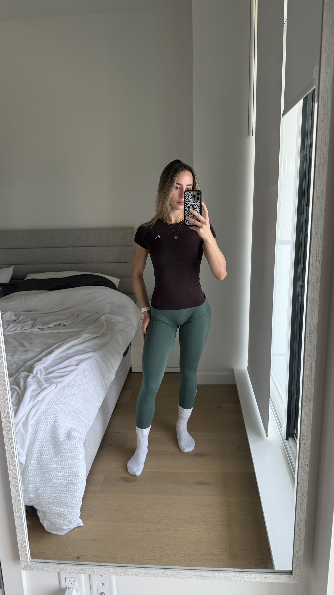 meelahrobbins snapchat image archive image