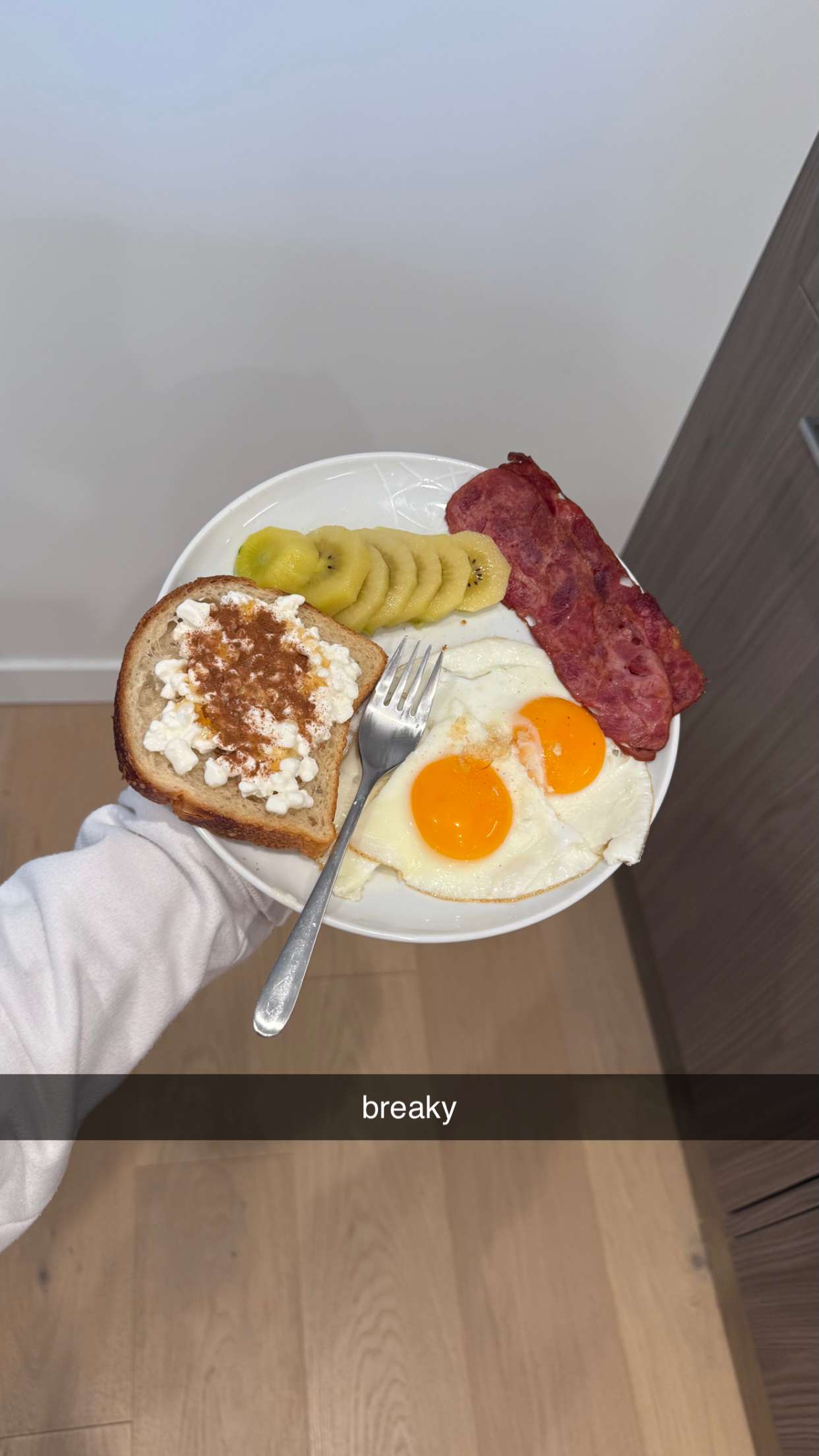 meelahrobbins snapchat image archive image