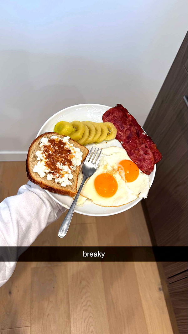 meelahrobbins image ~ Altpins